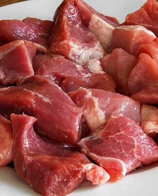 Ile białka węglowodanów i tłuszczy na kg?